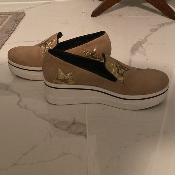 Shoes - Picture 2 of 2